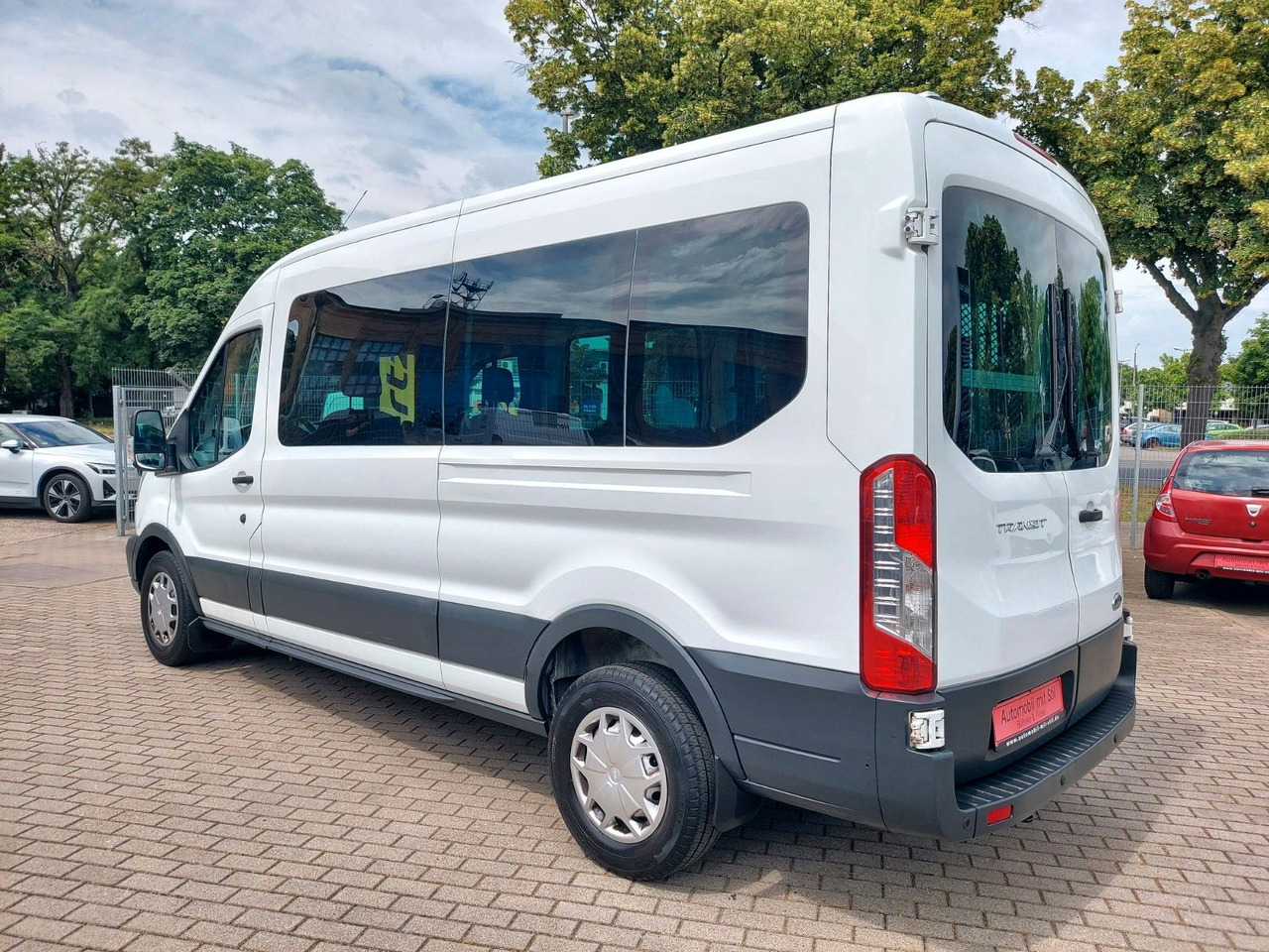 Ford Transit Kombi 350 L3 hoch Trend Rollstuhl Lift - Mikrobus: obrázok 5 Ford Transit Kombi 350 L3 hoch Trend Rollstuhl Lift - Mikrobus: obrázok 5