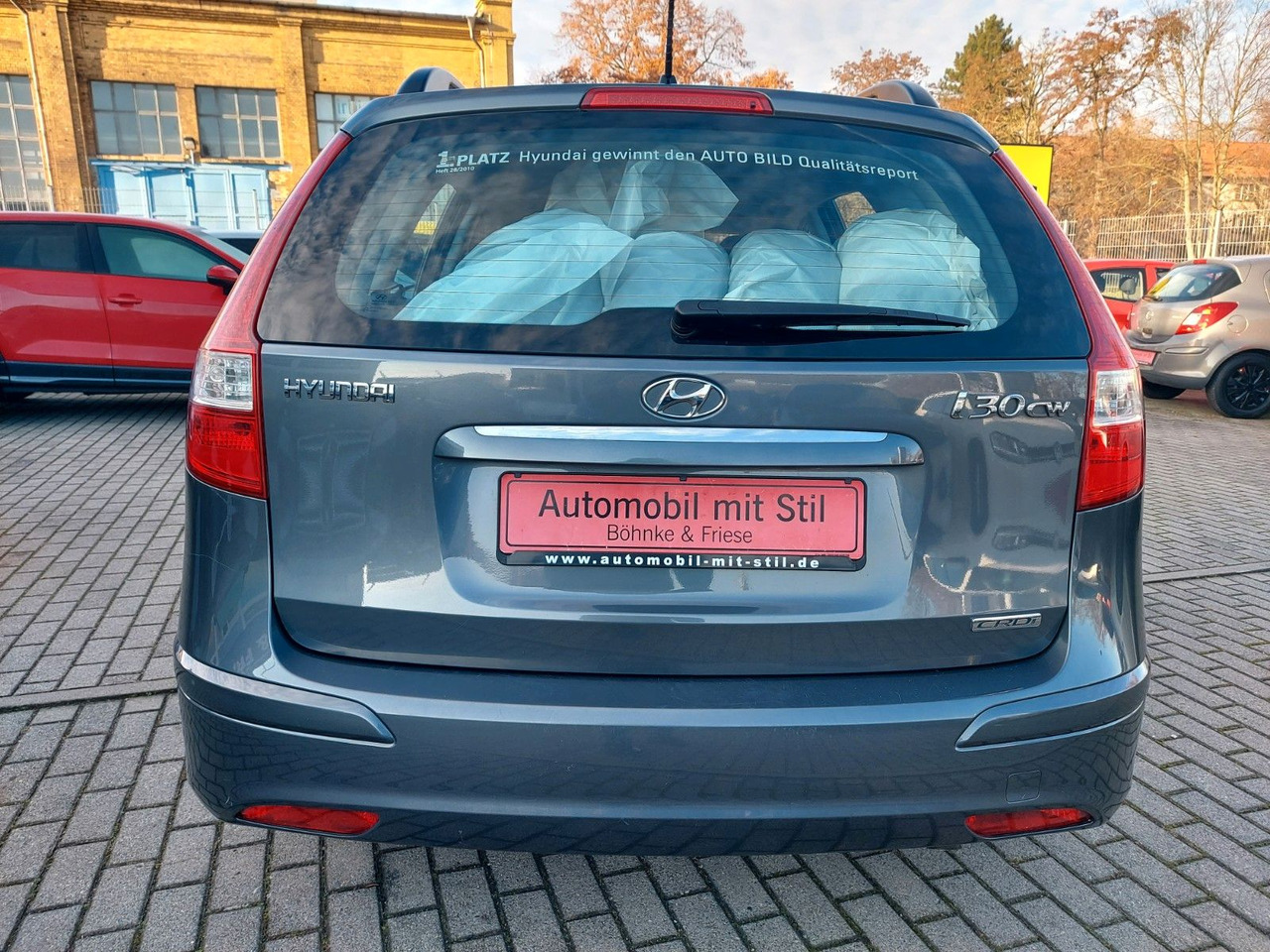 Hyundai i30 cw FIFA WM Edition Klima Sitzheizung - Kombi: obrázok 5 Hyundai i30 cw FIFA WM Edition Klima Sitzheizung - Kombi: obrázok 5