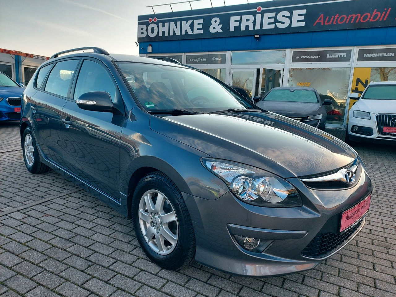 Hyundai i30 cw FIFA WM Edition Klima Sitzheizung - Kombi: obrázok 1 Hyundai i30 cw FIFA WM Edition Klima Sitzheizung - Kombi: obrázok 1