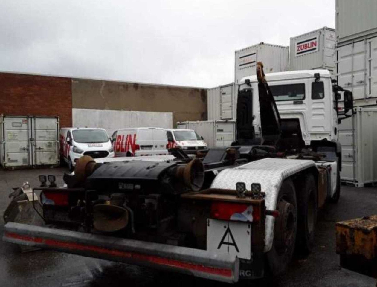 MAN 26.400 ABROLLER HIAB - Hákový nosič kontajnerov: obrázok 5 MAN 26.400 ABROLLER HIAB - Hákový nosič kontajnerov: obrázok 5