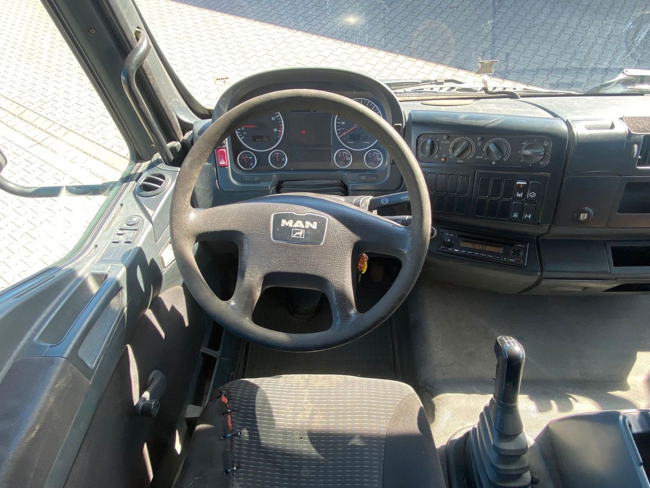 Sklápač MAN TGM 18.290  4X4 ALLRAD KLIMA DREISEITENKIPPER: obrázok 13