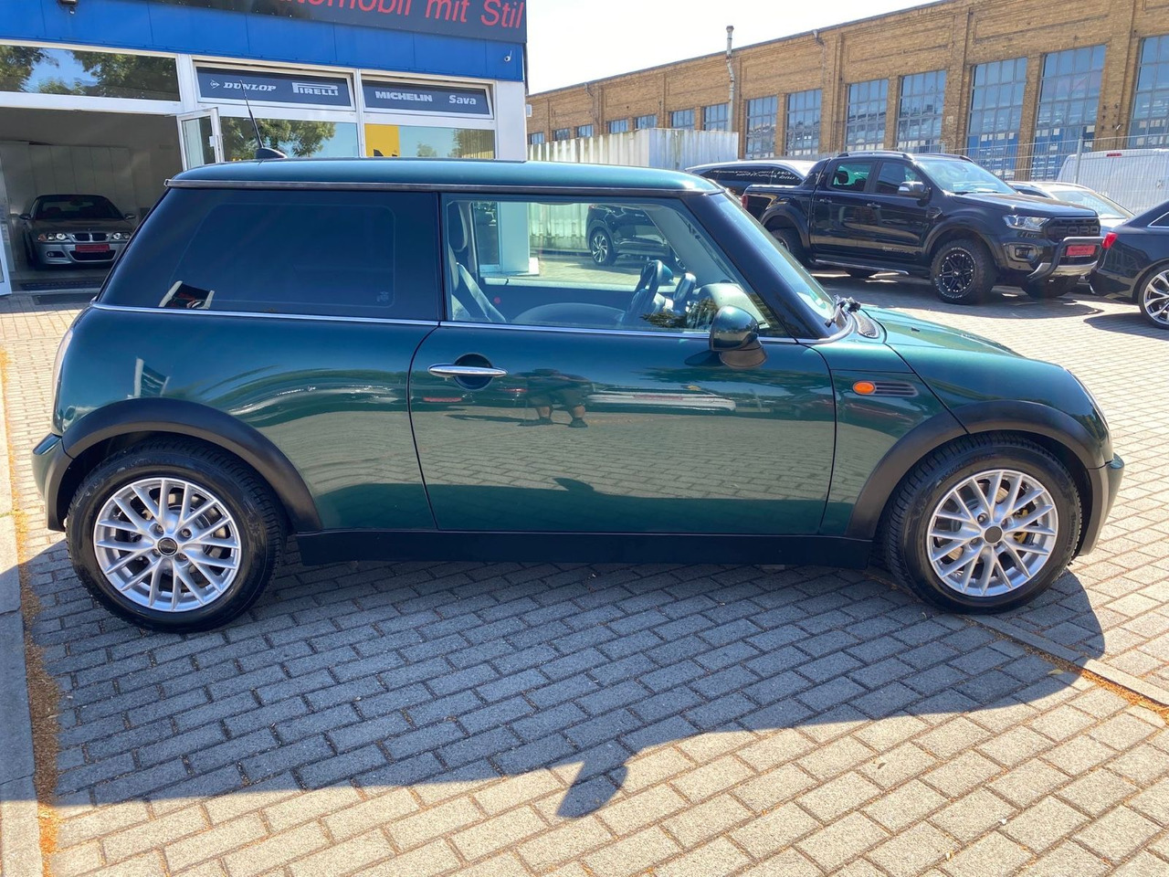 MINI COOPER Mini Cooper Klima Teilleder Alu PDC - Automobil: obrázok 3 MINI COOPER Mini Cooper Klima Teilleder Alu PDC - Automobil: obrázok 3
