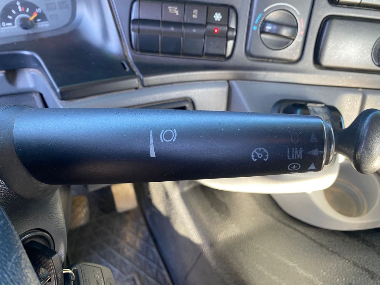 Leasing  Mercedes-Benz Actros 2/3 6-Zyl. 1841 MEILER ABSATZKIPP. WINTER Mercedes-Benz Actros 2/3 6-Zyl. 1841 MEILER ABSATZKIPP. WINTER: obrázok 13