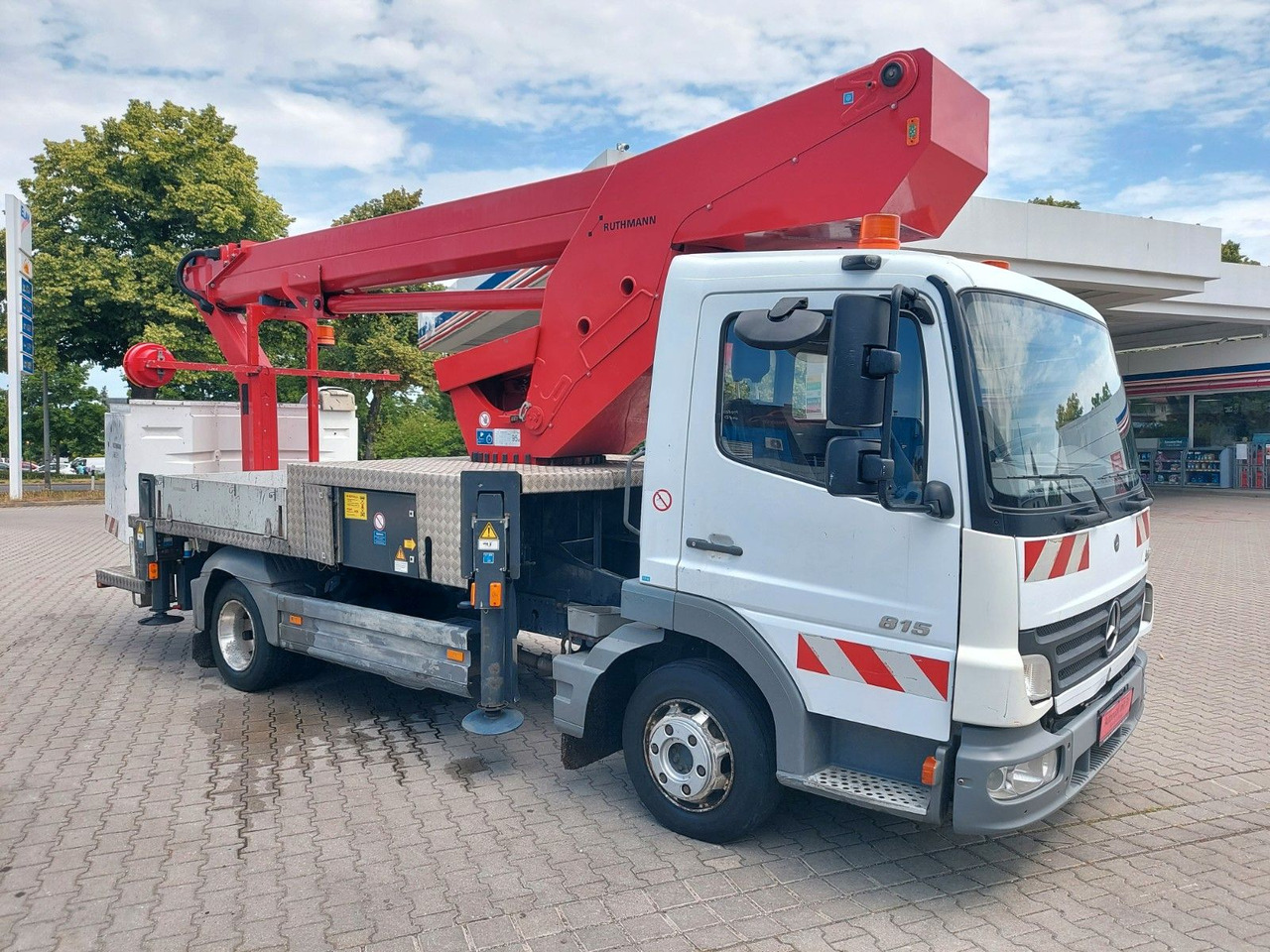 Mercedes-Benz Atego 2 4-Zyl. 4x2 RUTHMANN T270 27 METER - Automobilová plošina: obrázok 2 Mercedes-Benz Atego 2 4-Zyl. 4x2 RUTHMANN T270 27 METER - Automobilová plošina: obrázok 2