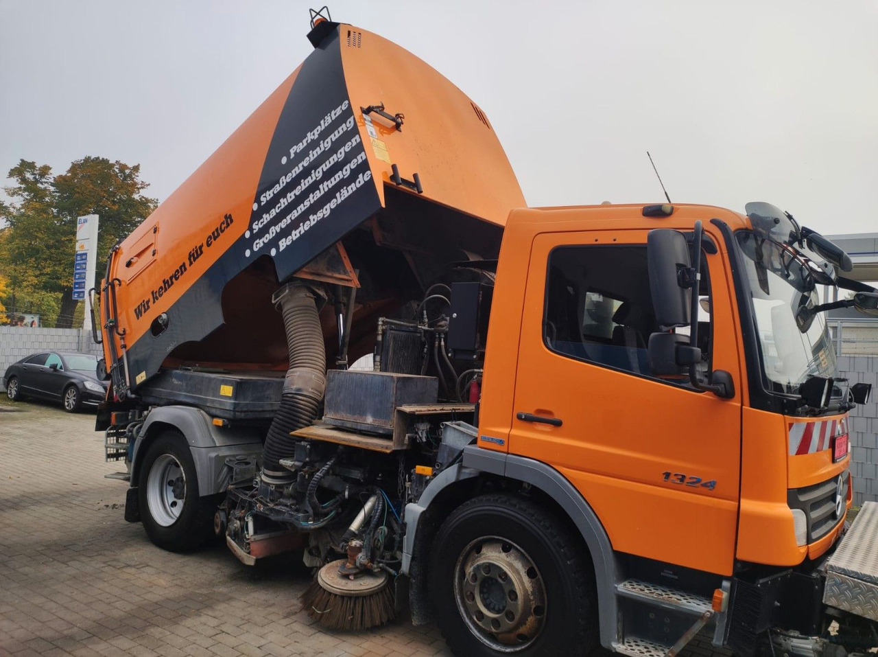 Mercedes-Benz Atego 2 6-Zyl. 4x2 1324 Schmidt SK 600 Klima - Zametacie vozidlo: obrázok 2 Mercedes-Benz Atego 2 6-Zyl. 4x2 1324 Schmidt SK 600 Klima - Zametacie vozidlo: obrázok 2