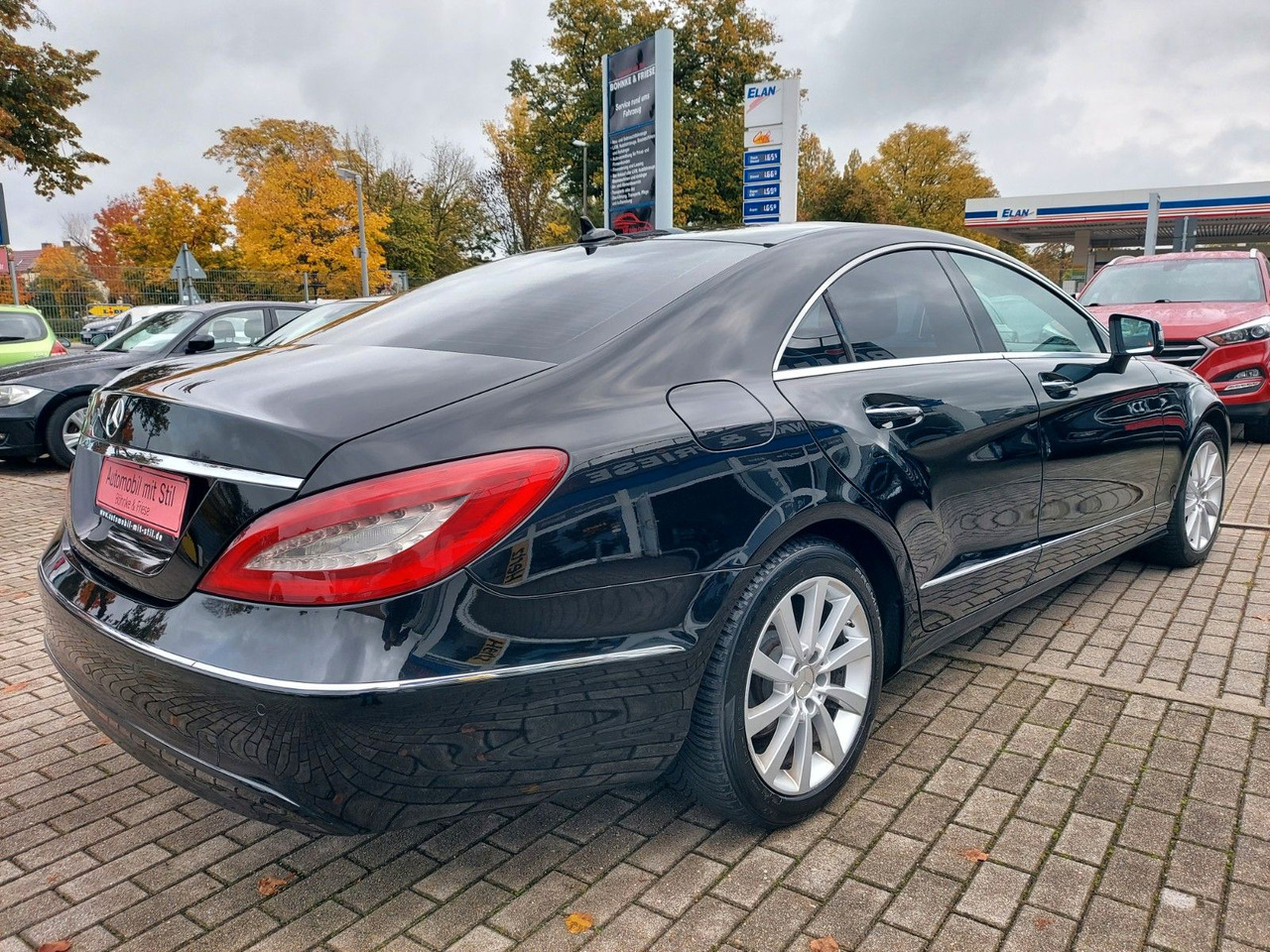 Mercedes-Benz CLS 350 CDI BE Xenon Leder Navi Sitzbelüftung - Sedan: obrázok 5 Mercedes-Benz CLS 350 CDI BE Xenon Leder Navi Sitzbelüftung - Sedan: obrázok 5