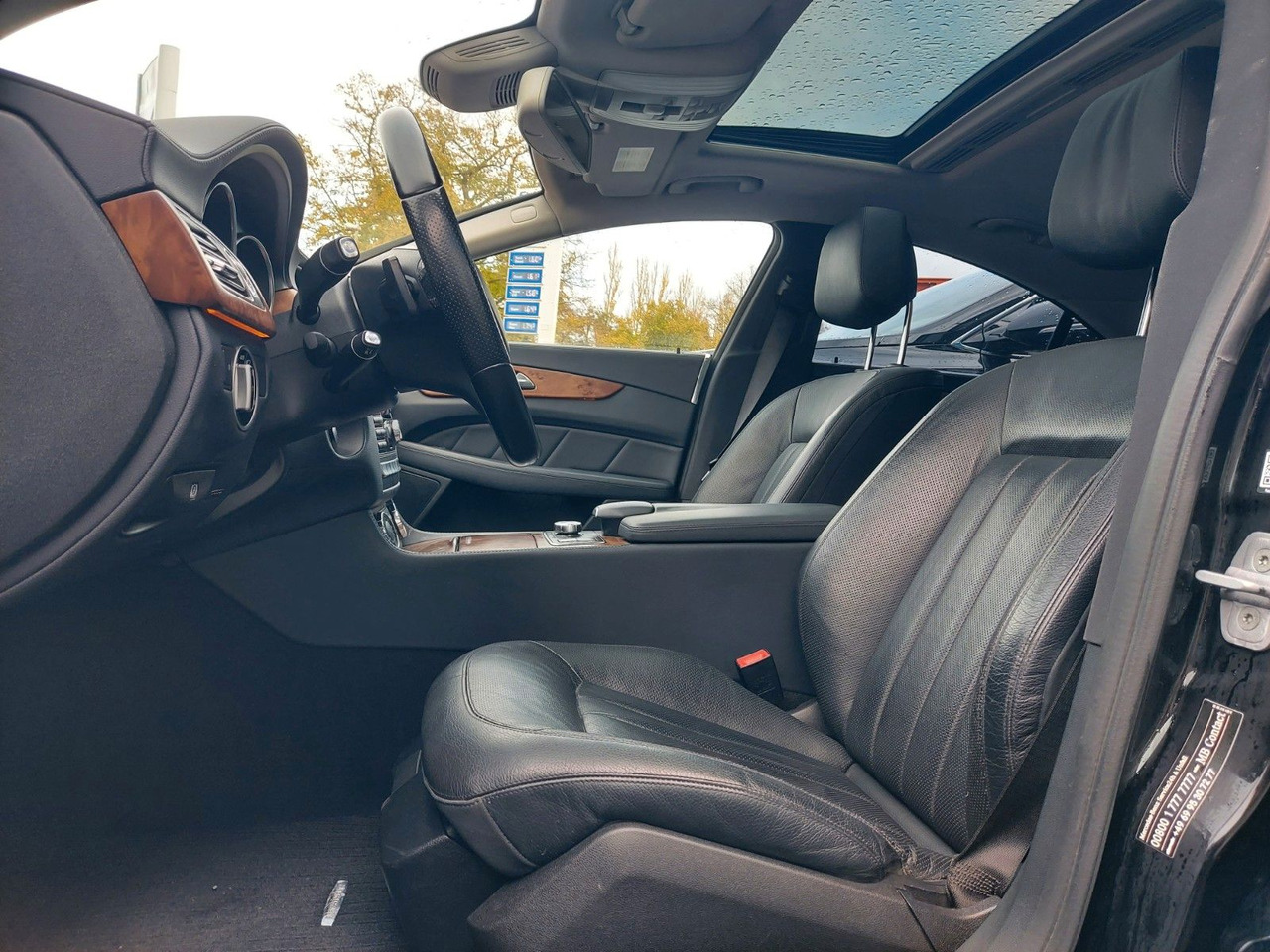 Mercedes-Benz CLS 350 CDI BE Xenon Leder Navi Sitzbelüftung - Sedan: obrázok 3 Mercedes-Benz CLS 350 CDI BE Xenon Leder Navi Sitzbelüftung - Sedan: obrázok 3