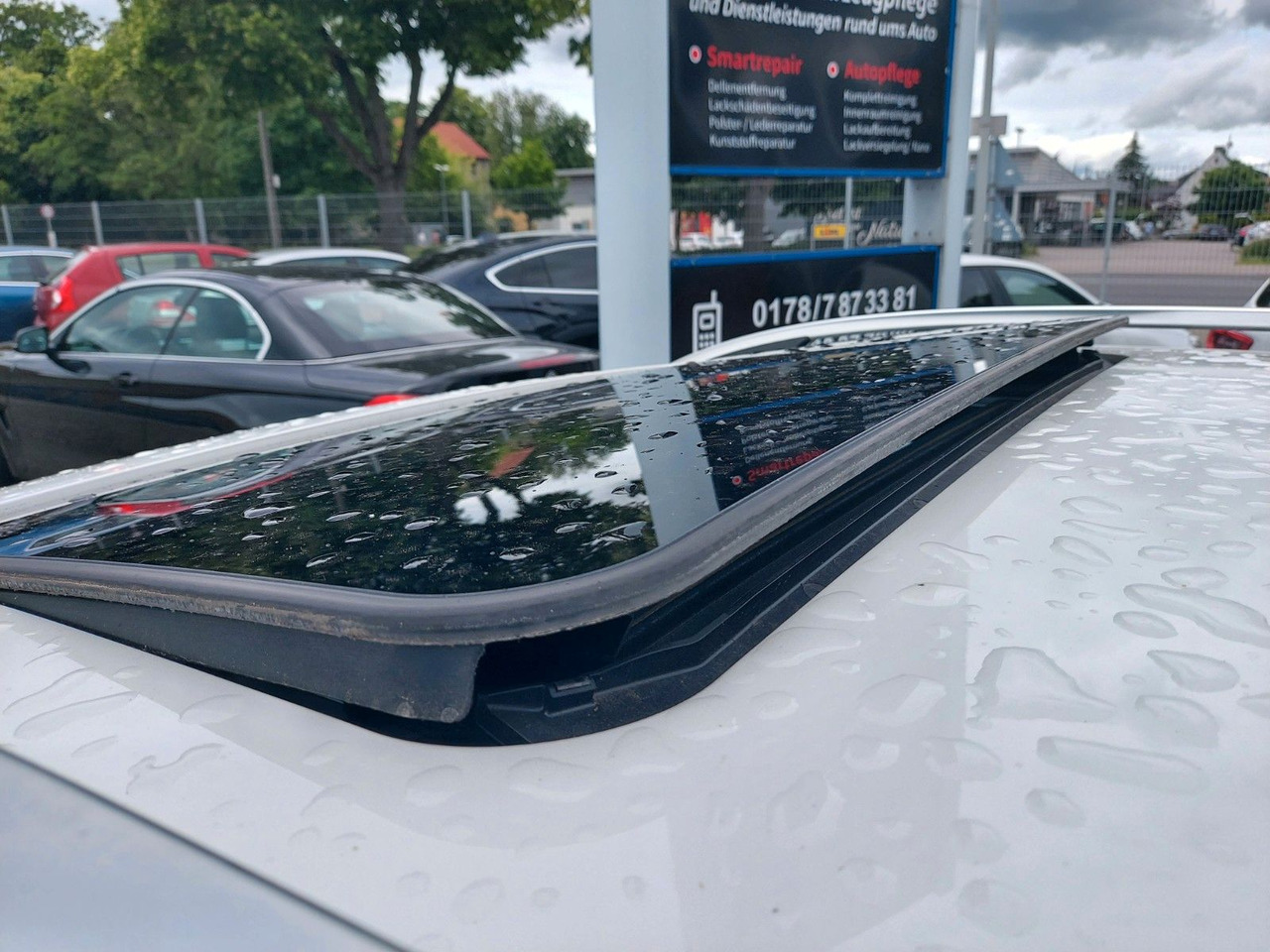 Mercedes-Benz E 220 E -Klasse T 220CDI LED Glasdach Leder Navi - Automobil: obrázok 3 Mercedes-Benz E 220 E -Klasse T 220CDI LED Glasdach Leder Navi - Automobil: obrázok 3