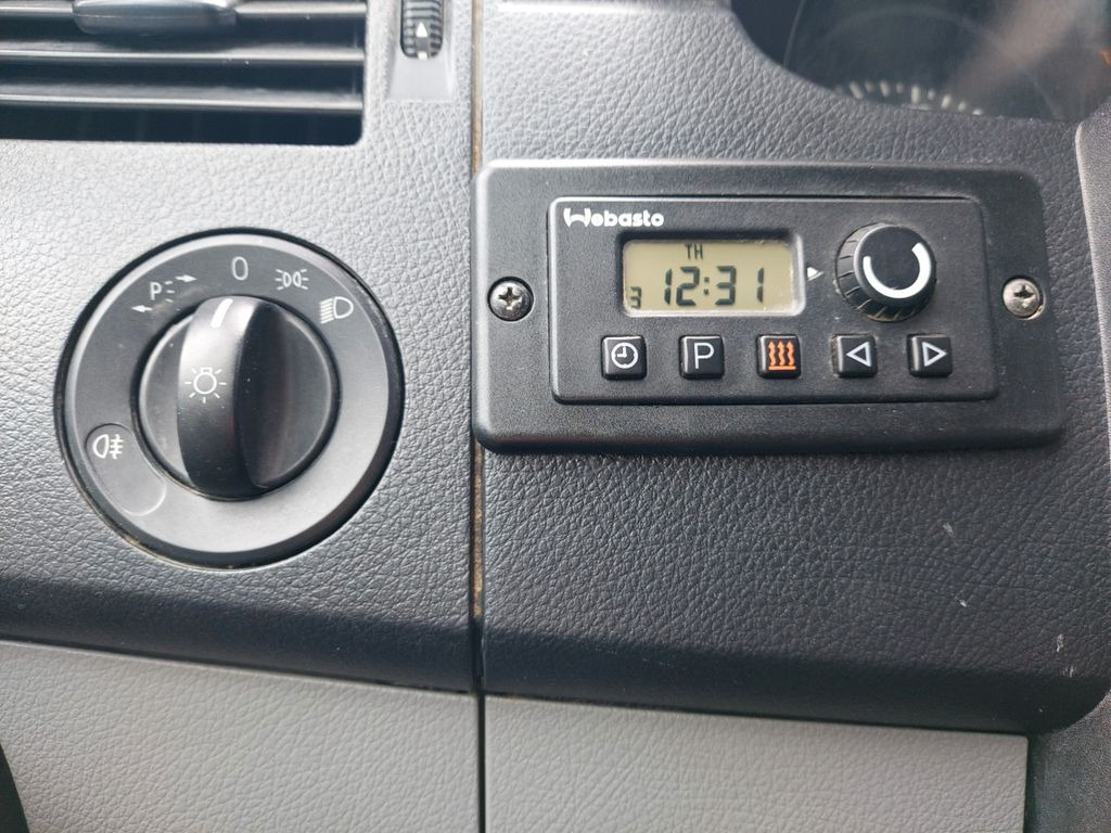 Mercedes-Benz Sprinter II Kasten 516 4X4 hoch lang Webasto EU5 - Furgon: obrázok 3 Mercedes-Benz Sprinter II Kasten 516 4X4 hoch lang Webasto EU5 - Furgon: obrázok 3