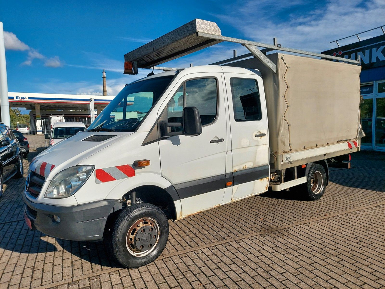 Mercedes-Benz Sprinter II Pritsche DoKa 516 4X4 Plane 6 Sitze - Plachtová dodávka, Dodávkа s dvojitou kabínou: obrázok 3 Mercedes-Benz Sprinter II Pritsche DoKa 516 4X4 Plane 6 Sitze - Plachtová dodávka, Dodávkа s dvojitou kabínou: obrázok 3
