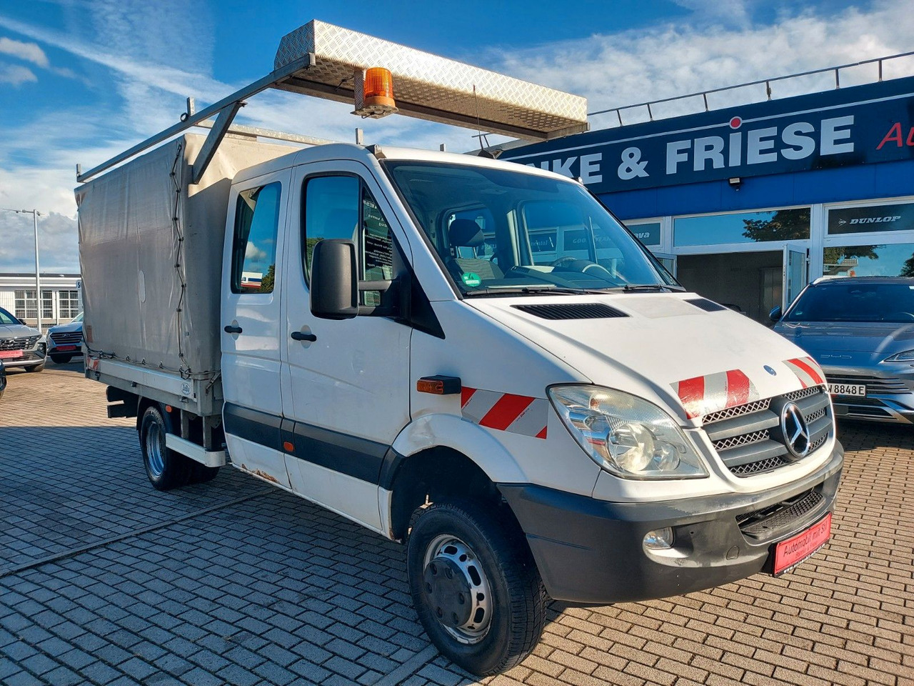 Mercedes-Benz Sprinter II Pritsche DoKa 516 4X4 Plane 6 Sitze - Plachtová dodávka, Dodávkа s dvojitou kabínou: obrázok 1 Mercedes-Benz Sprinter II Pritsche DoKa 516 4X4 Plane 6 Sitze - Plachtová dodávka, Dodávkа s dvojitou kabínou: obrázok 1