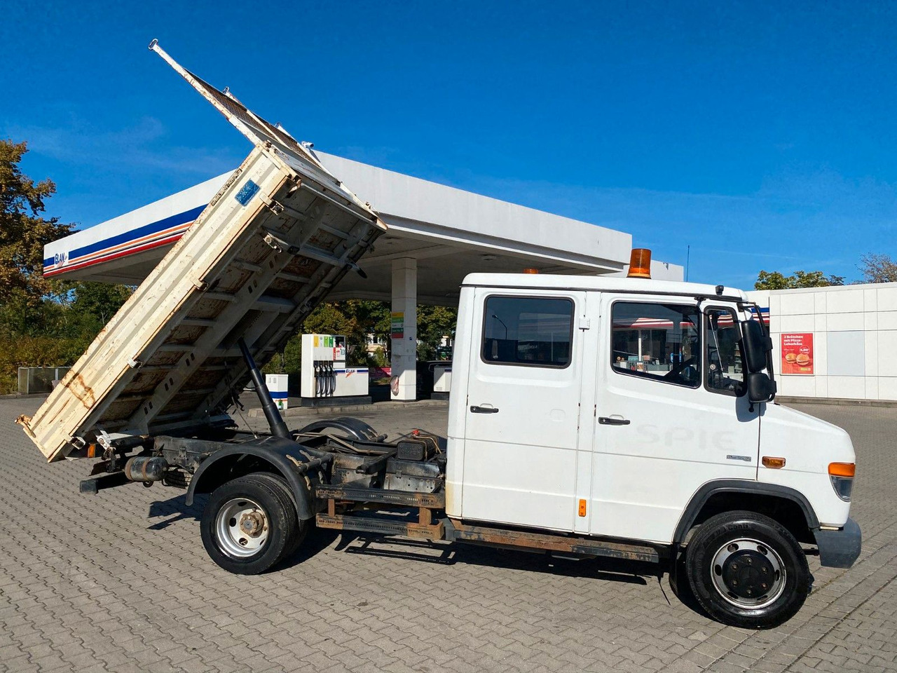 Mercedes-Benz VARIO 816D Doka 3 Seiten Kipper Meiller - Dodávka sklápač, Dodávkа s dvojitou kabínou: obrázok 1 Mercedes-Benz VARIO 816D Doka 3 Seiten Kipper Meiller - Dodávka sklápač, Dodávkа s dvojitou kabínou: obrázok 1