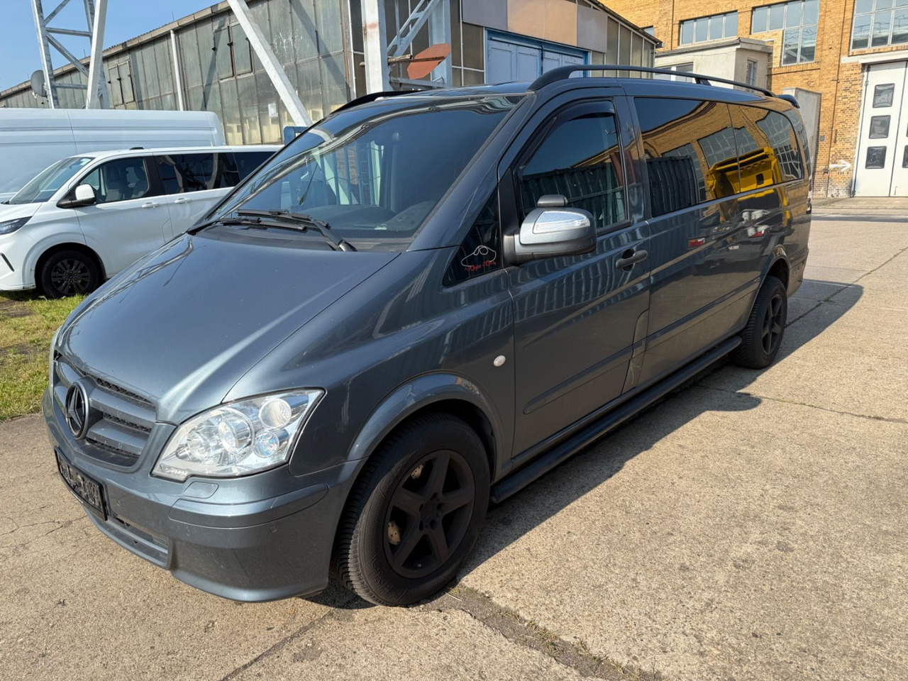 Mercedes-Benz Vito Mixto 122 CDI Extra lang V6 XENON NAVI AHK - Mikrobus: obrázok 4 Mercedes-Benz Vito Mixto 122 CDI Extra lang V6 XENON NAVI AHK - Mikrobus: obrázok 4