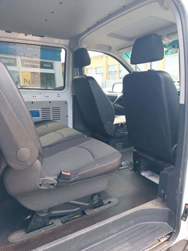 Mercedes-Benz Vito Mixto 4x4 116 CDI lang Autom. Tempo - Mikrobus: obrázok 5 Mercedes-Benz Vito Mixto 4x4 116 CDI lang Autom. Tempo - Mikrobus: obrázok 5