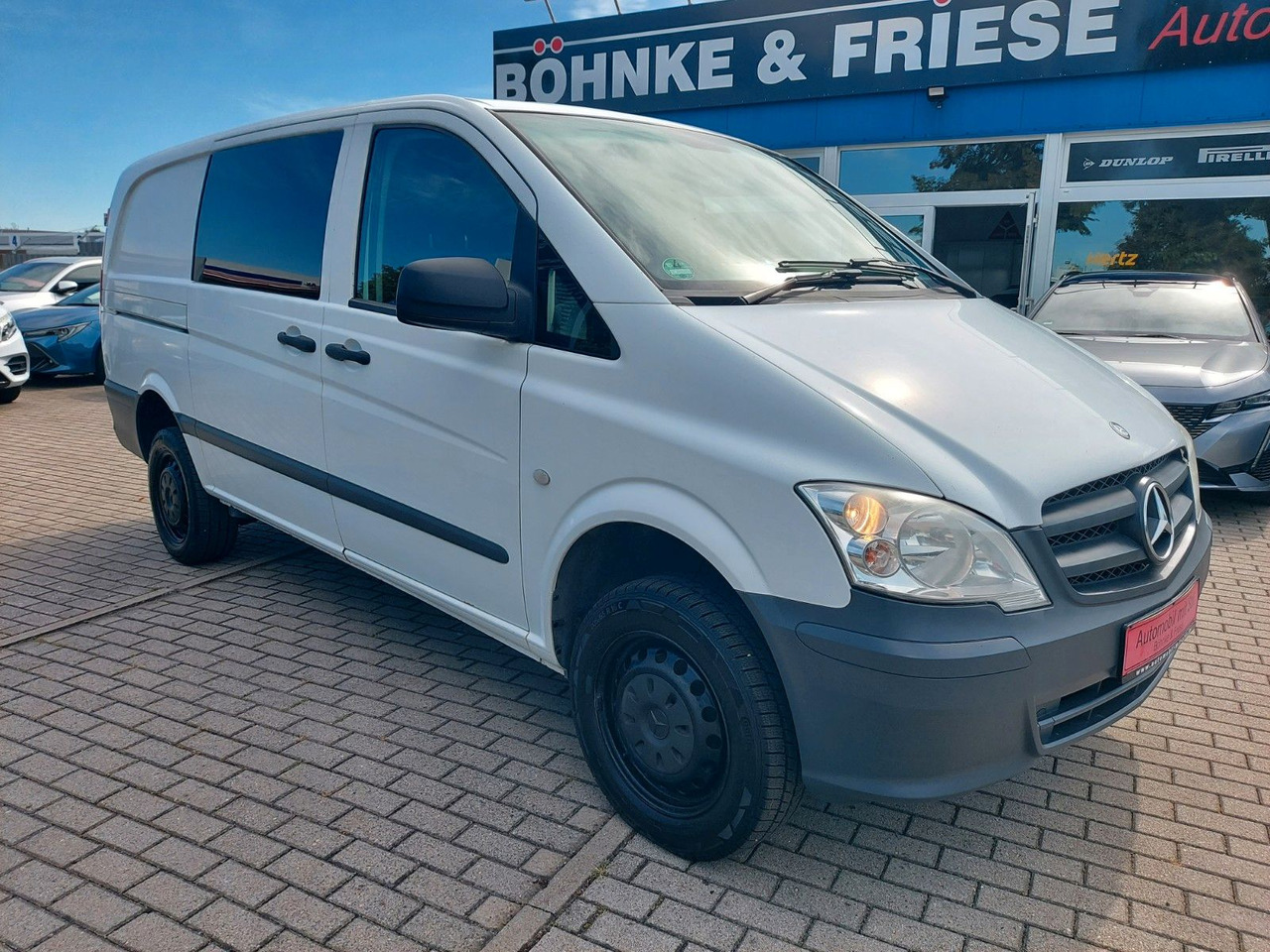 Mercedes-Benz Vito Mixto 4x4 116 CDI lang Autom. Tempo - Mikrobus: obrázok 3 Mercedes-Benz Vito Mixto 4x4 116 CDI lang Autom. Tempo - Mikrobus: obrázok 3