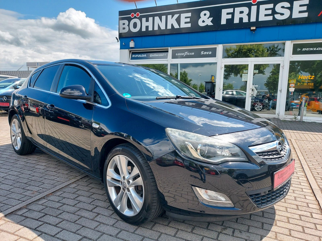 Opel Astra J Lim. 5-trg. Innovation Xenon Navi Sitzhe - Sedan: obrázok 1 Opel Astra J Lim. 5-trg. Innovation Xenon Navi Sitzhe - Sedan: obrázok 1