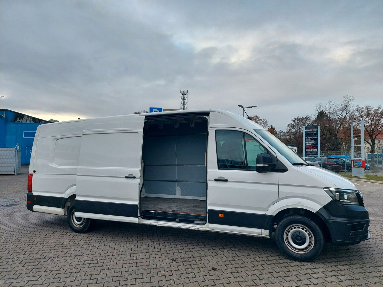 Volkswagen Crafter Kasten 35 lang plus Hochdach KLIMA - Mikrobus: obrázok 1 Volkswagen Crafter Kasten 35 lang plus Hochdach KLIMA - Mikrobus: obrázok 1