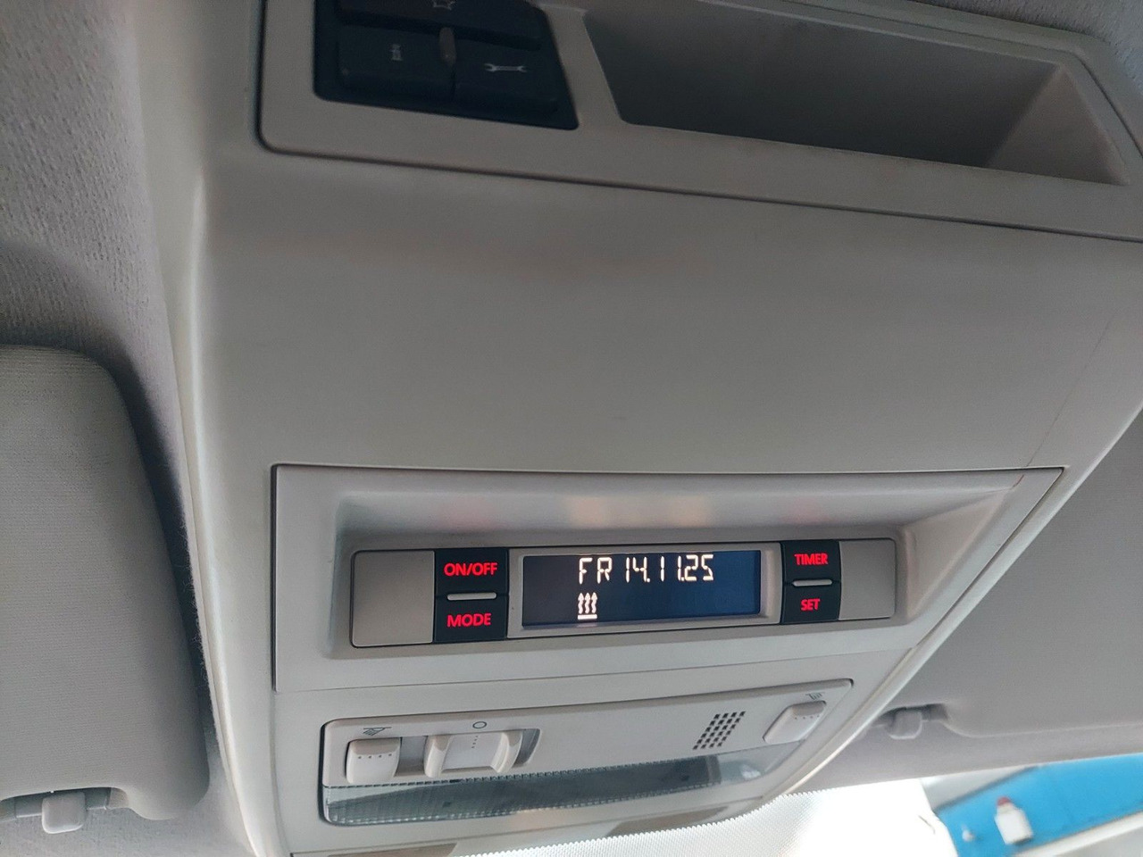 Volkswagen T5 Transporter Kasten 4x4 Kombi hoch Standheiz - Mikrobus: obrázok 4 Volkswagen T5 Transporter Kasten 4x4 Kombi hoch Standheiz - Mikrobus: obrázok 4