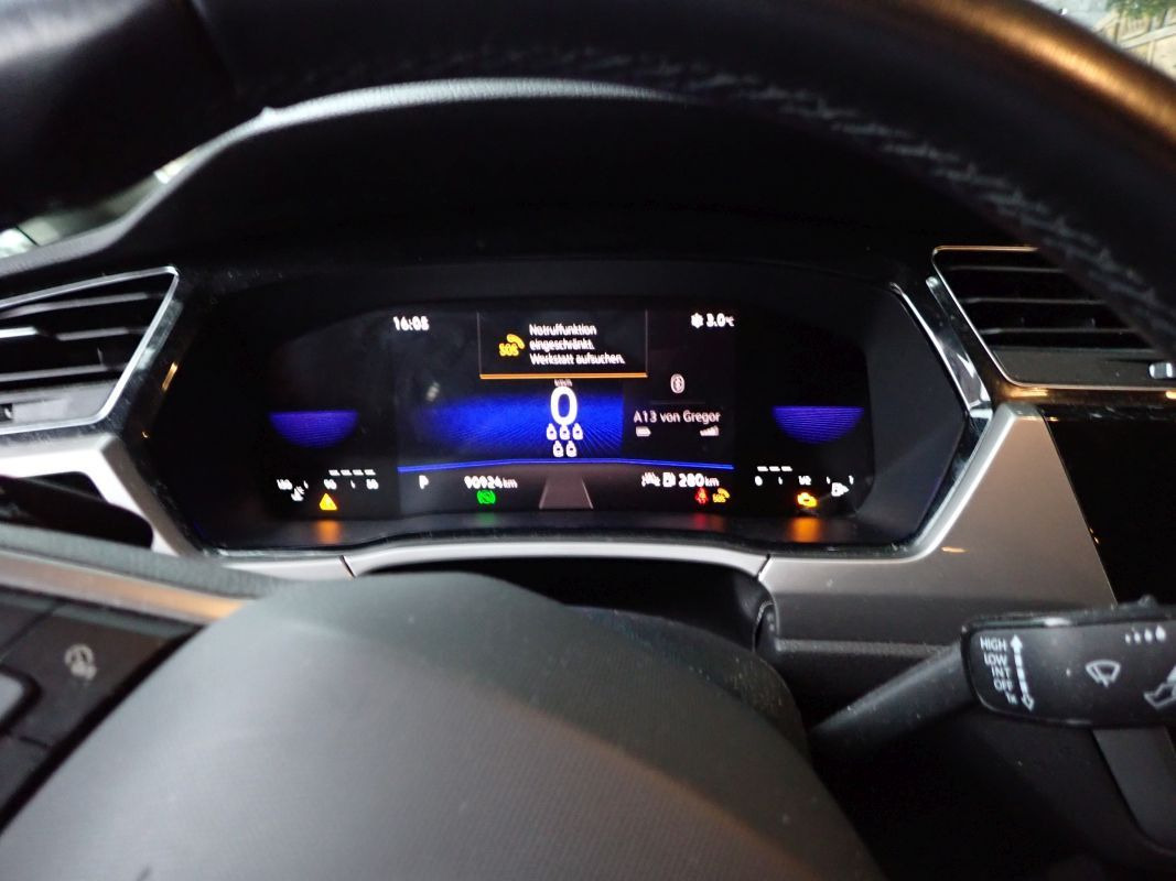 Volkswagen Touran 2.0 TDI SCR DSG Comfortline TAXI LED NAVI - Mikrobus: obrázok 4 Volkswagen Touran 2.0 TDI SCR DSG Comfortline TAXI LED NAVI - Mikrobus: obrázok 4