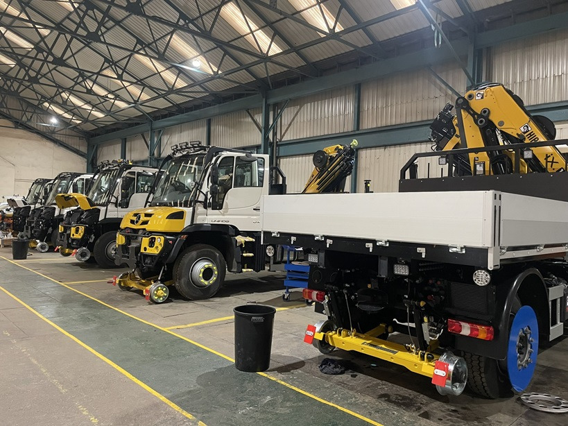 UNIMOG Unimog 423, 4x4, Mercedes Benz, Hiab - Auto s hydraulickou rukou: obrázok 4 UNIMOG Unimog 423, 4x4, Mercedes Benz, Hiab - Auto s hydraulickou rukou: obrázok 4