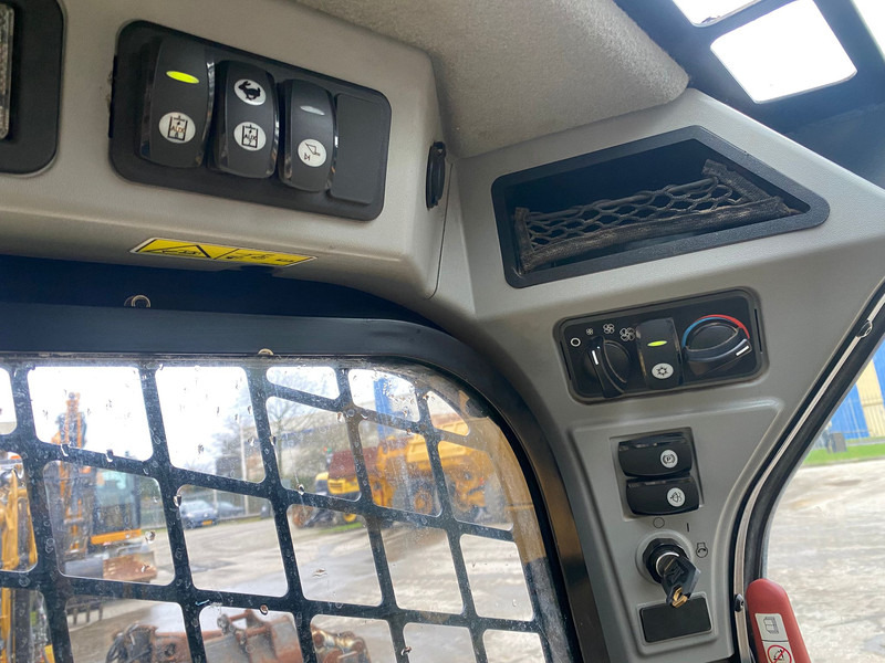 Šmykom riadený nakladač Caterpillar 289D NVT: obrázok 9 Šmykom riadený nakladač Caterpillar 289D NVT: obrázok 9