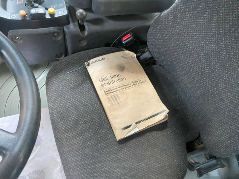 Caterpillar 962H NVT - Kolesový nakladač: obrázok 4 Caterpillar 962H NVT - Kolesový nakladač: obrázok 4