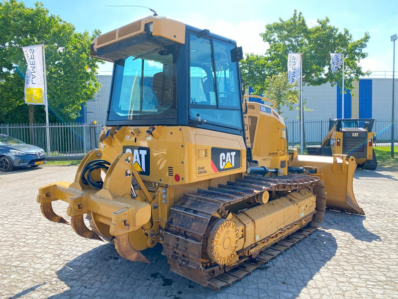 Caterpillar D5K2 XL NVT - Buldozér: obrázok 5 Caterpillar D5K2 XL NVT - Buldozér: obrázok 5