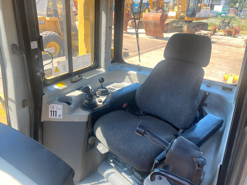 Caterpillar D6T XW NVT - Buldozér: obrázok 4 Caterpillar D6T XW NVT - Buldozér: obrázok 4