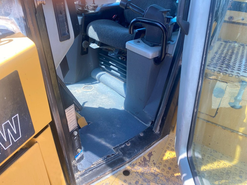 Caterpillar D6T XW NVT - Buldozér: obrázok 5 Caterpillar D6T XW NVT - Buldozér: obrázok 5