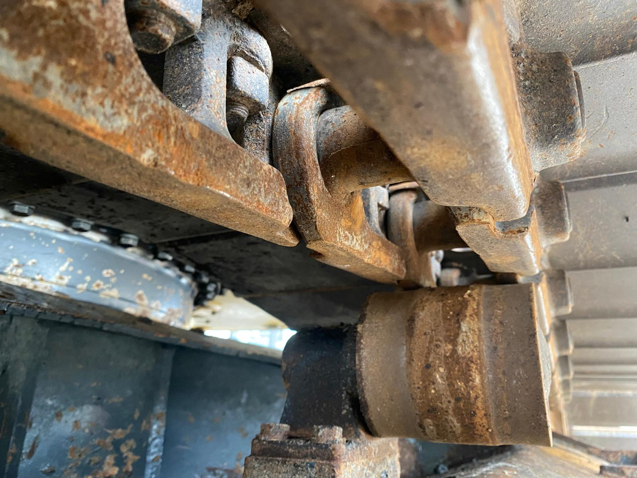 Pásové rýpadlo Komatsu PC138US-11: obrázok 23