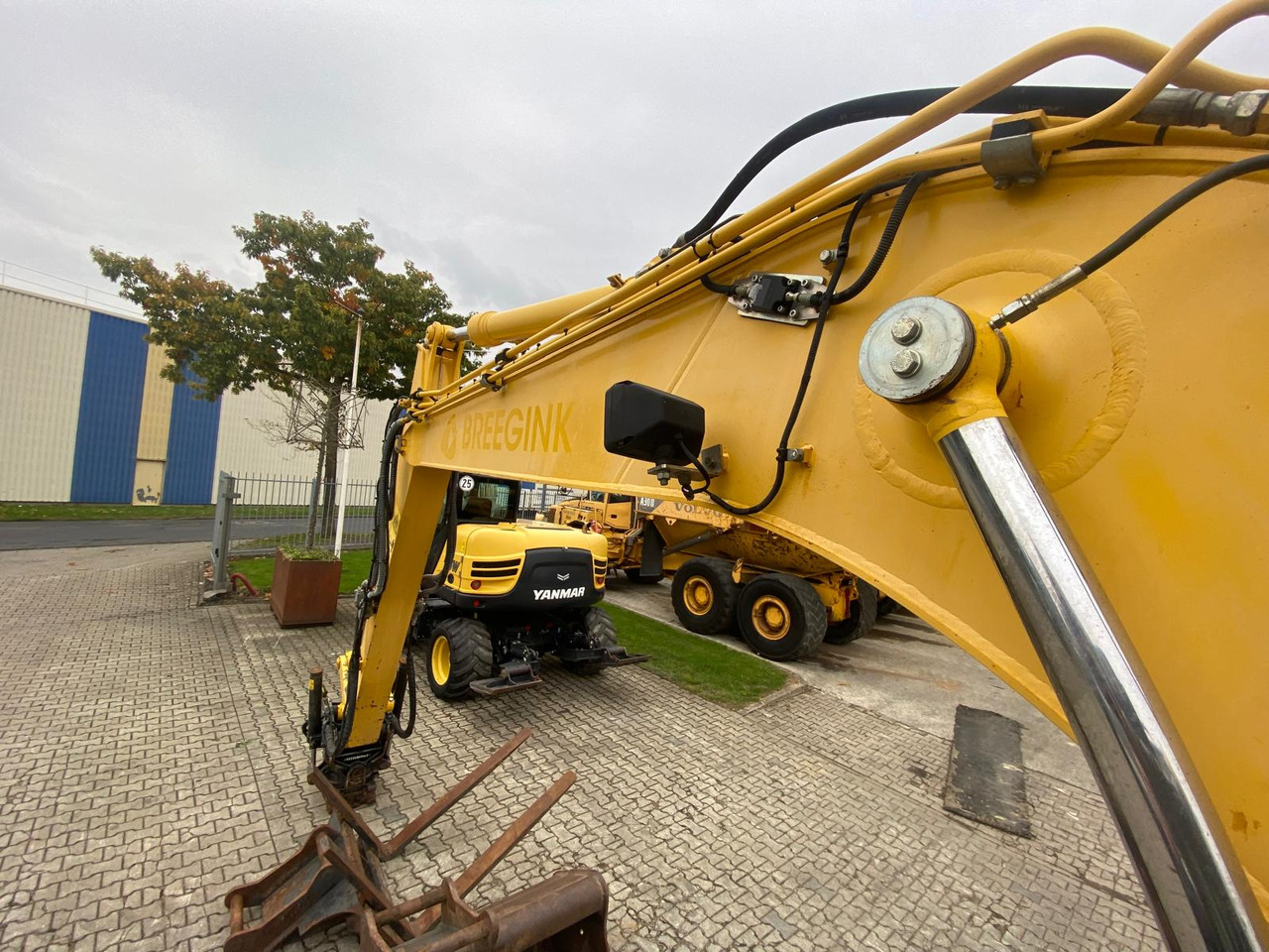 Pásové rýpadlo Komatsu PC138US-11: obrázok 43