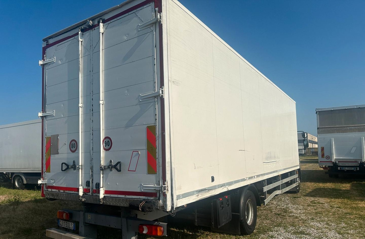 DAF LF 55.220 FURGONE 8 MT. - Skříňový nákladní auto: obrázok 3 DAF LF 55.220 FURGONE 8 MT. - Skříňový nákladní auto: obrázok 3