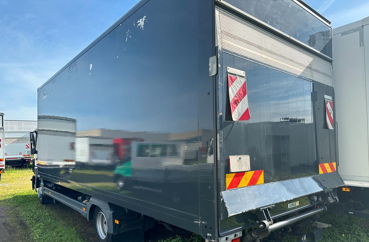 MERCEDES 818 FURGONE 7 MT E SPONDA EURO 6 - Skříňový nákladní auto: obrázok 3 MERCEDES 818 FURGONE 7 MT E SPONDA EURO 6 - Skříňový nákladní auto: obrázok 3