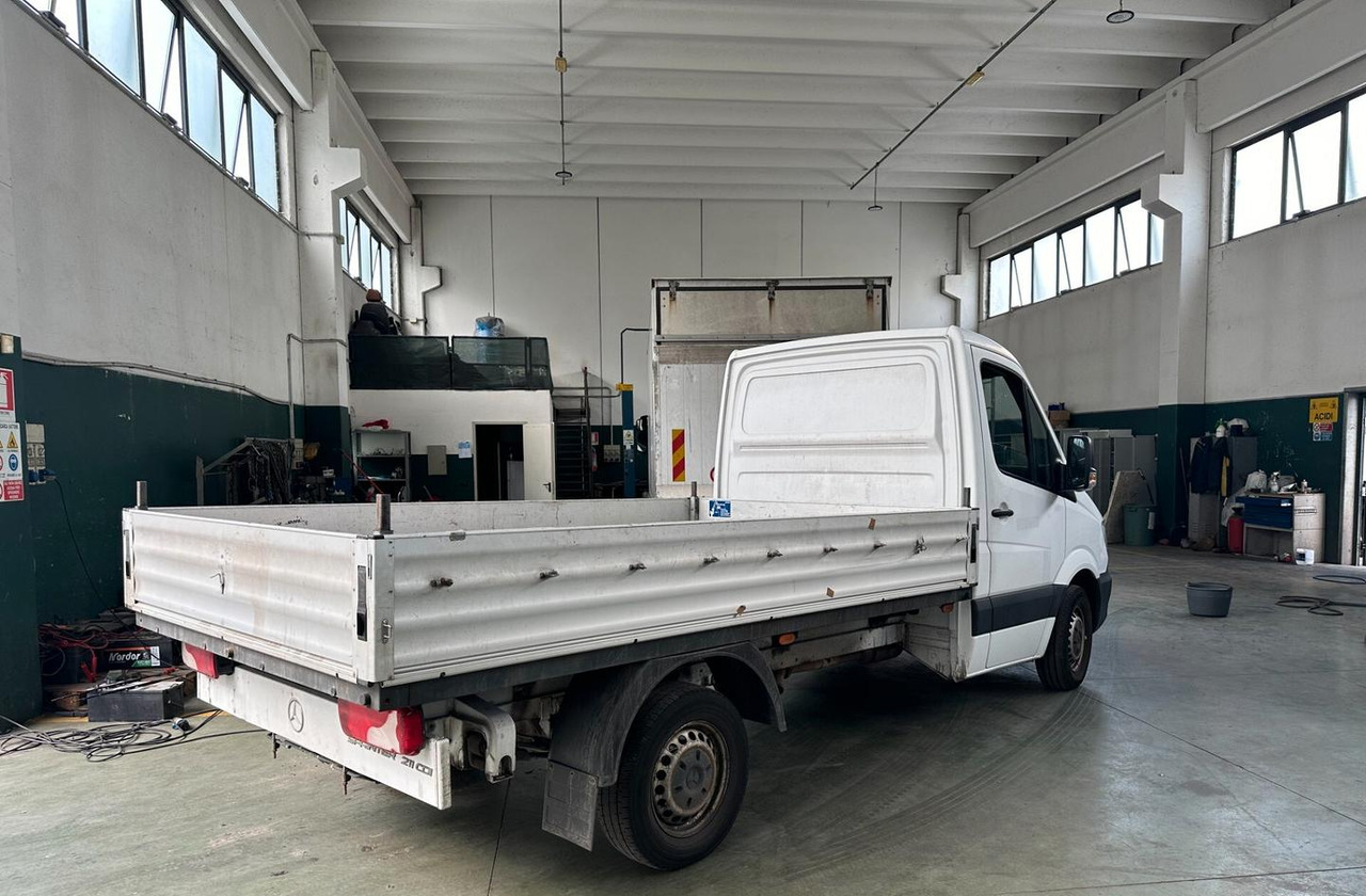 MERCEDES SPRINTER 311 CASSONATO EURO 6 - Dodávka valník: obrázok 4 MERCEDES SPRINTER 311 CASSONATO EURO 6 - Dodávka valník: obrázok 4