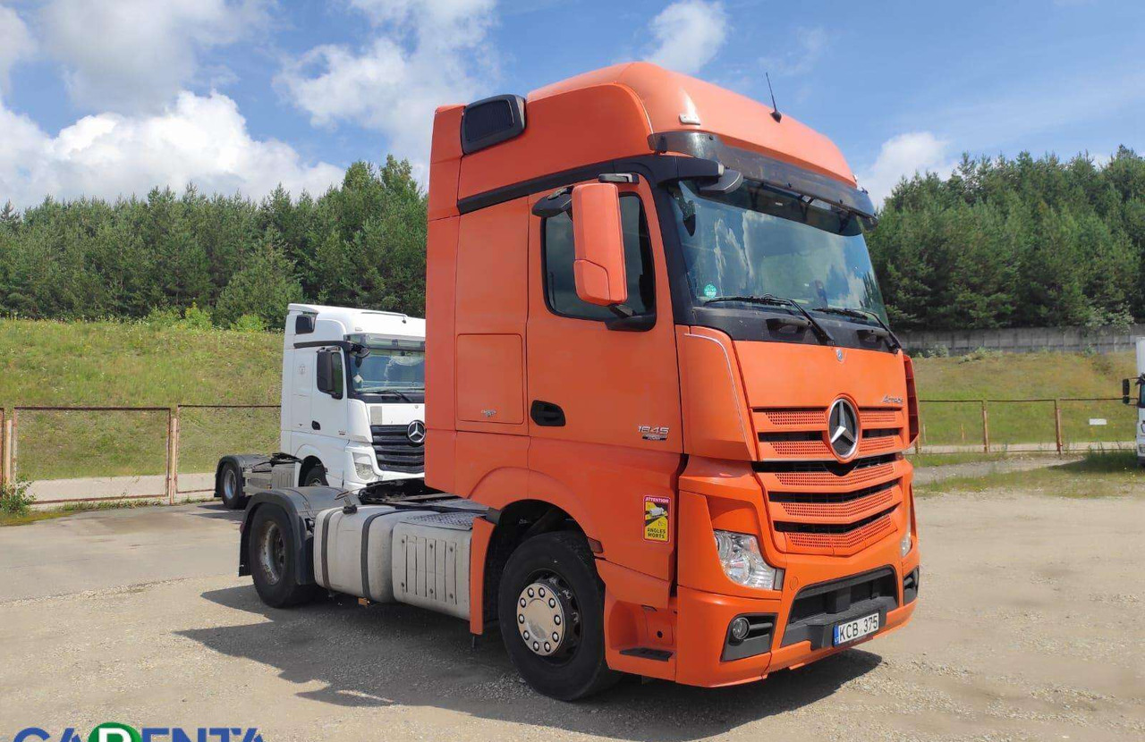 Mercedes-Benz Actros 1845 - Ťahač: obrázok 2 Mercedes-Benz Actros 1845 - Ťahač: obrázok 2