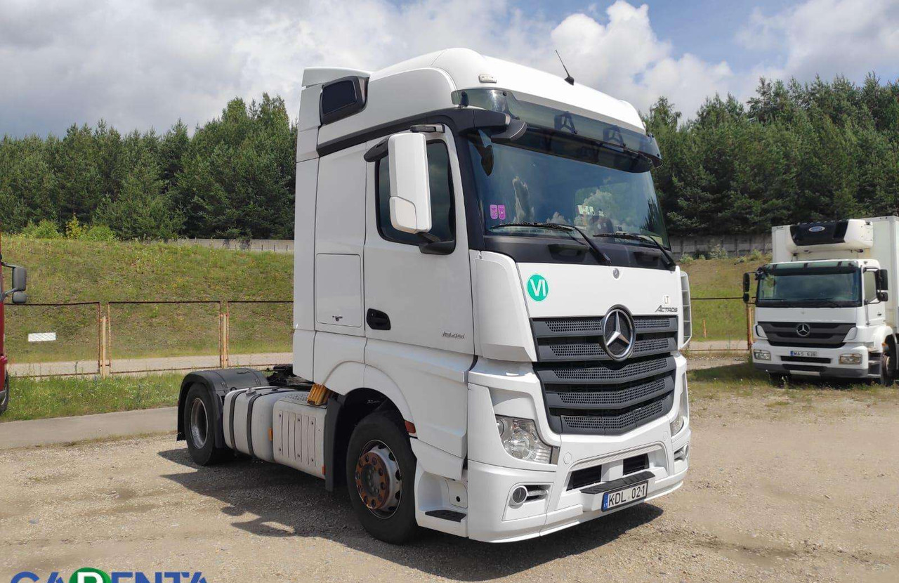 Mercedes-Benz Actros 1845 - Ťahač: obrázok 2 Mercedes-Benz Actros 1845 - Ťahač: obrázok 2