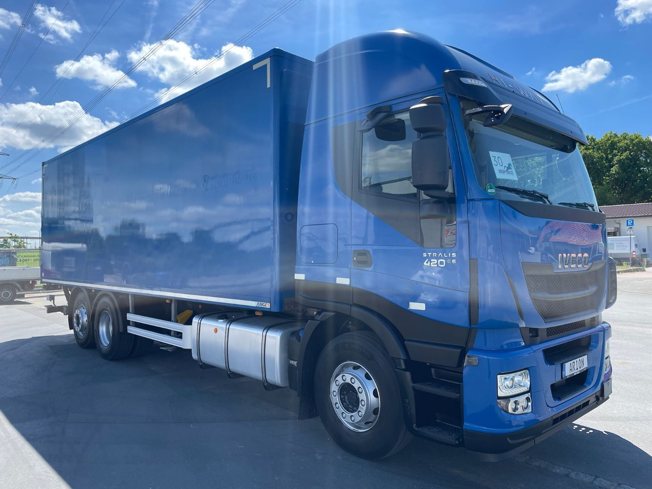 Iveco Stralis 420 Koffer/Thermoisoliert/LBW/NLA/AC/EU6 - Skříňový nákladní auto: obrázok 1 Iveco Stralis 420 Koffer/Thermoisoliert/LBW/NLA/AC/EU6 - Skříňový nákladní auto: obrázok 1