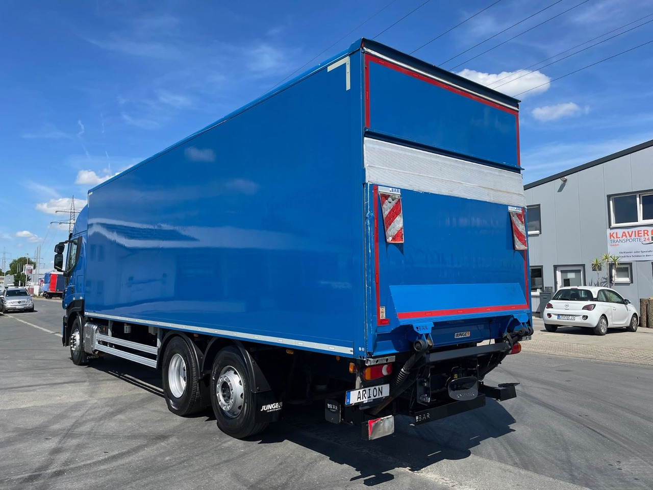 Iveco Stralis 420 Koffer/Thermoisoliert/LBW/NLA/AC/EU6 - Skříňový nákladní auto: obrázok 4 Iveco Stralis 420 Koffer/Thermoisoliert/LBW/NLA/AC/EU6 - Skříňový nákladní auto: obrázok 4
