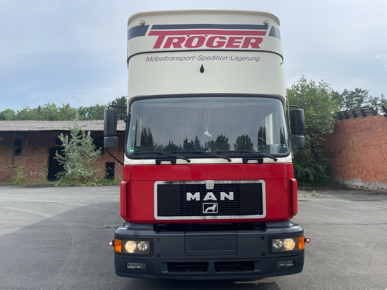 MAN 18.264 M40 Wohnmobil/4xBett/AC/Standheizung/EU2 - Karavan: obrázok 2 MAN 18.264 M40 Wohnmobil/4xBett/AC/Standheizung/EU2 - Karavan: obrázok 2