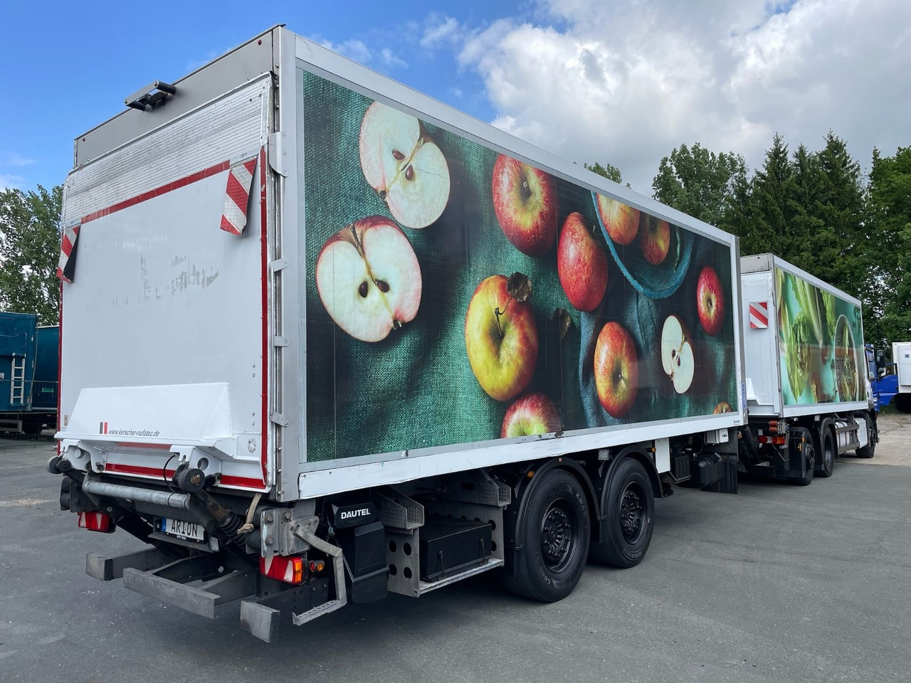 Mercedes-Benz Antos 2543 6x2 Kühlkoffer/CARRIER/KERSCHER/NLA - Chladirenské nákladné vozidlo: obrázok 4 Mercedes-Benz Antos 2543 6x2 Kühlkoffer/CARRIER/KERSCHER/NLA - Chladirenské nákladné vozidlo: obrázok 4