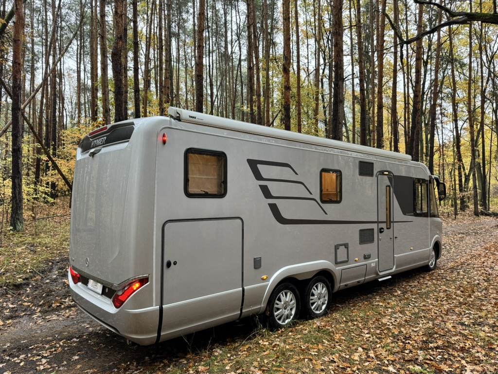 HYMER / ERIBA BML880 - Integrované obytné auto: obrázok 3 HYMER / ERIBA BML880 - Integrované obytné auto: obrázok 3