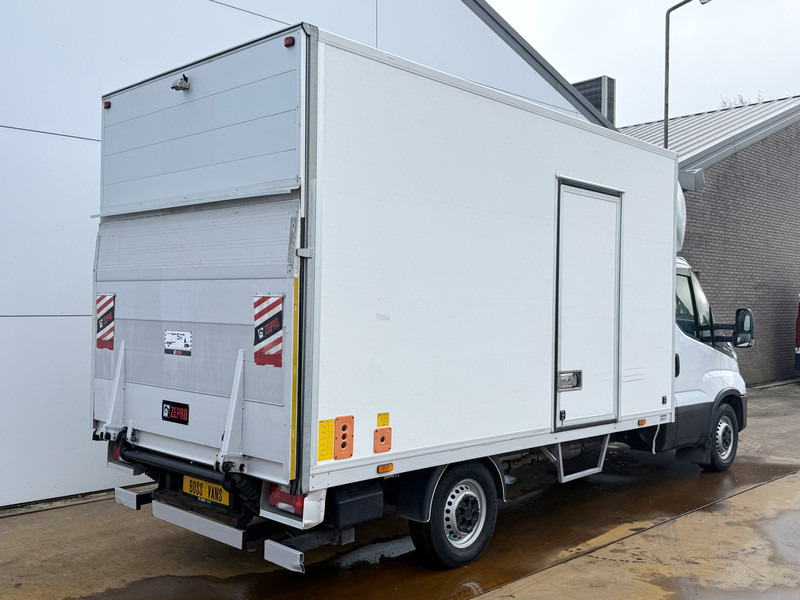 Iveco Daily 35S16 2.3 Automaat Laadklep LED Climate Control Cruise Control Standkachel Camera Navigatie Koffer Bakwagen Meubelbak - Dodávka skriňová nadstavba: obrázok 3 Iveco Daily 35S16 2.3 Automaat Laadklep LED Climate Control Cruise Control Standkachel Camera Navigatie Koffer Bakwagen Meubelbak - Dodávka skriňová nadstavba: obrázok 3