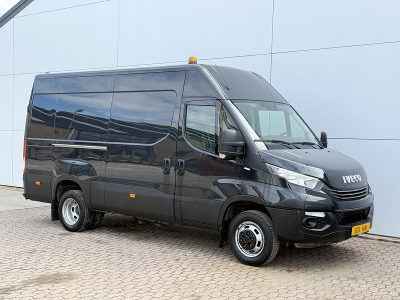 Iveco Daily 50C18 3.0 3.0 Automaat Luchtvering Dubbellucht L2H2 Climate Control Cruise Control Trekhaak Camera - Furgon: obrázok 4 Iveco Daily 50C18 3.0 3.0 Automaat Luchtvering Dubbellucht L2H2 Climate Control Cruise Control Trekhaak Camera - Furgon: obrázok 4