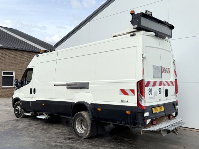 Iveco Daily 70C17 3.0 **Engine Broken** 3.0L L4H2 Dubbellucht Airco Cruise Control Dubbele Schuifdeuren Trekhaak 3.5t Tachograaf - Furgon: obrázok 3 Iveco Daily 70C17 3.0 **Engine Broken** 3.0L L4H2 Dubbellucht Airco Cruise Control Dubbele Schuifdeuren Trekhaak 3.5t Tachograaf - Furgon: obrázok 3