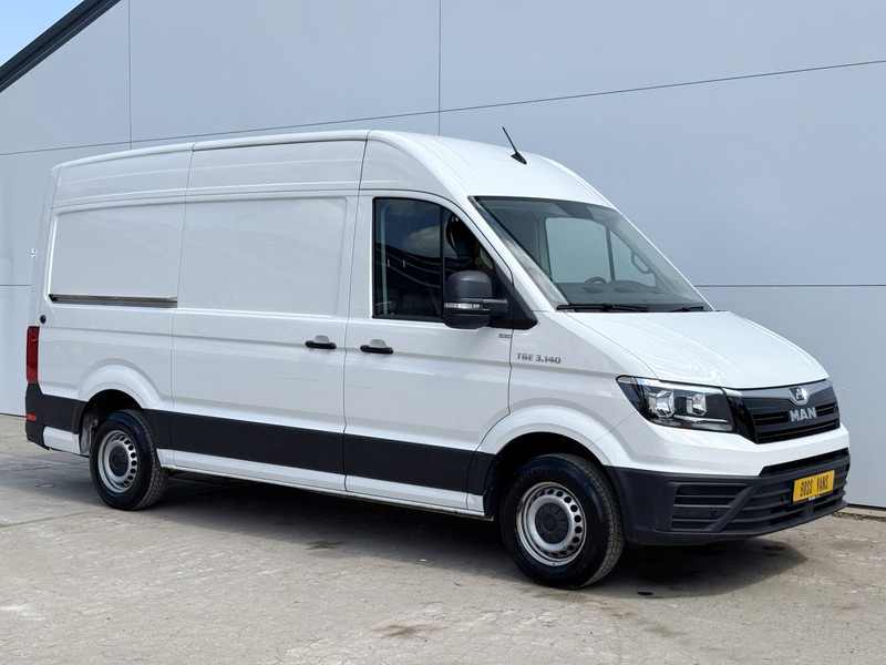 MAN TGE 3.140 2.0 TDI L3H3 Automaat Airco Cruise Control Camera Apple Carplay Parkeersensoren voor achter - Furgon: obrázok 4 MAN TGE 3.140 2.0 TDI L3H3 Automaat Airco Cruise Control Camera Apple Carplay Parkeersensoren voor achter - Furgon: obrázok 4