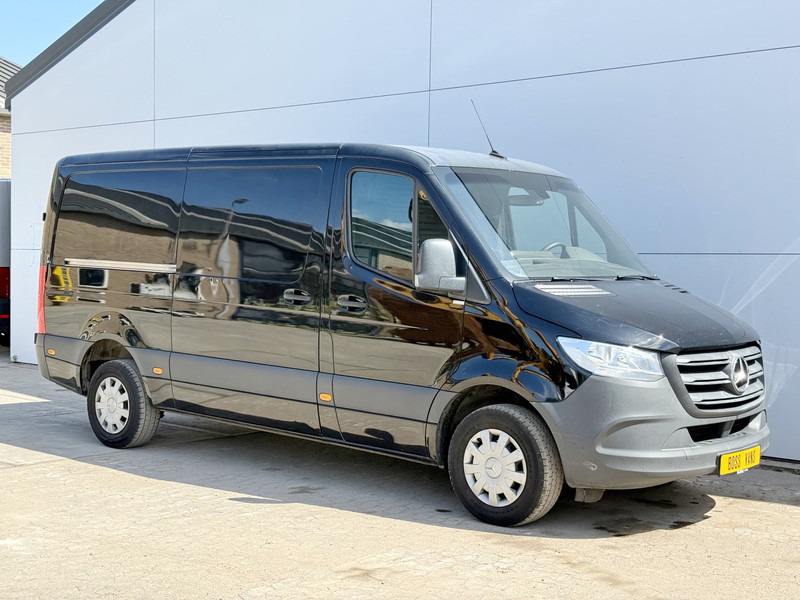Mercedes-Benz Sprinter 316 CDI Automaat L2H1 Climate Control Cruise Control Camera Trekhaak 3.5 Ton Trekgewicht - Furgon: obrázok 4 Mercedes-Benz Sprinter 316 CDI Automaat L2H1 Climate Control Cruise Control Camera Trekhaak 3.5 Ton Trekgewicht - Furgon: obrázok 4