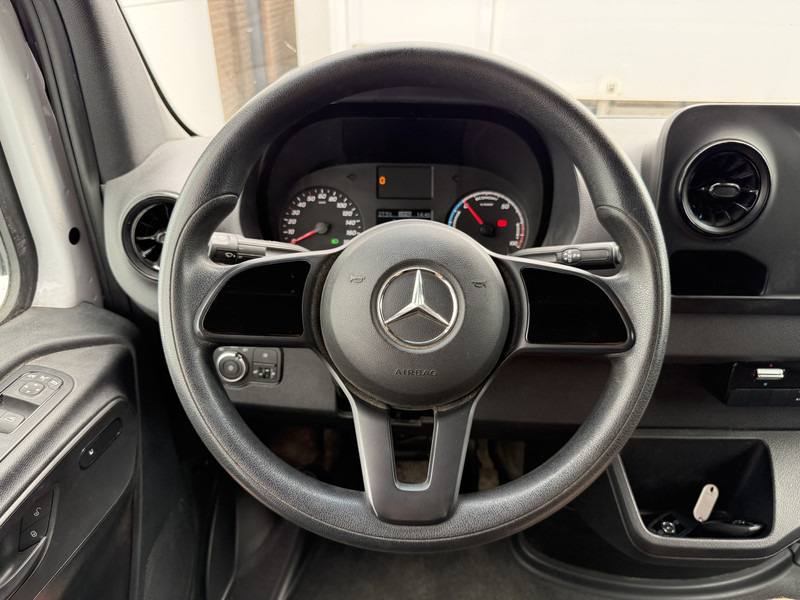 Furgon, Elektrická dodávka Mercedes-Benz eSprinter 312 - Binnenkort verwacht! ALL-IN PRIJS L2H2 55kWh 168km WLTP 80kw Snelladen Climate Control Camera Stoelverwarming: obrázok 17 Furgon, Elektrická dodávka Mercedes-Benz eSprinter 312 - Binnenkort verwacht! ALL-IN PRIJS L2H2 55kWh 168km WLTP 80kw Snelladen Climate Control Camera Stoelverwarming: obrázok 17