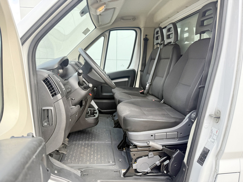 Peugeot Boxer 2.2 HDI Laadklep Cruise Control Meubelbak Bakwagen Koffer 165 PK - Furgon: obrázok 5 Peugeot Boxer 2.2 HDI Laadklep Cruise Control Meubelbak Bakwagen Koffer 165 PK - Furgon: obrázok 5