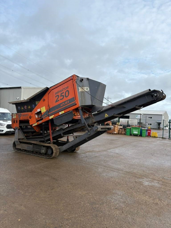 Arjes 250 Evo - Mobilný drvič: obrázok 1 Arjes 250 Evo - Mobilný drvič: obrázok 1