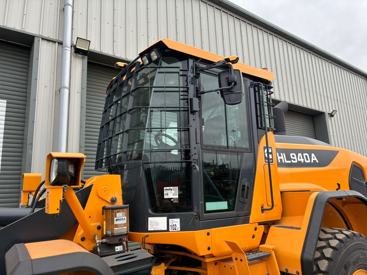 Kolesový nakladač Hyundai HL940A: obrázok 19